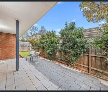 WELL PRESENTED TWO BEDROOM UNIT - Photo 5