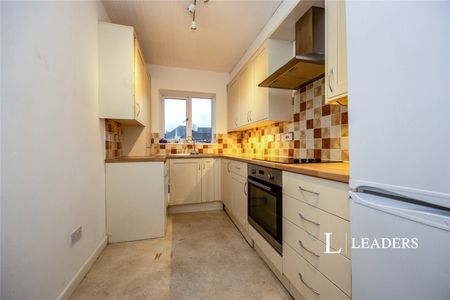 2 bedroom apartment to rent Worplesdon Road, Guildford, Surrey, GU2 - Photo 5