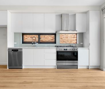 Luxury Collection - 6 Month Lease - Photo 4