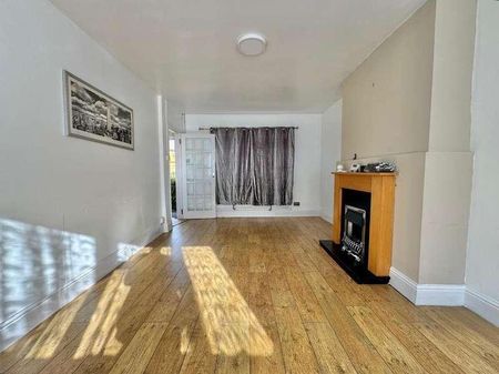 Bells Moor Road, West Bromwich, West Midlands, B70 - Photo 2