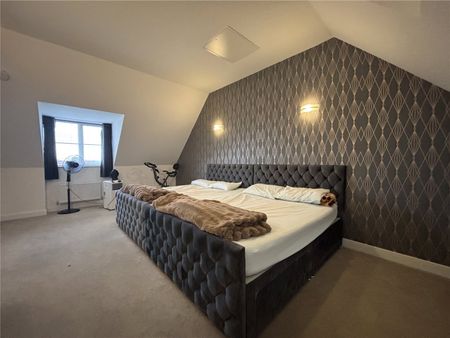 Stanhope Lines East, Wellesley, Aldershot, Hampshire, GU11 - Photo 5