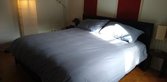 Sous-location Grand 41/2 meublé tout compris sur 2 étages 2à5 mois Ville Marie - Photo 2