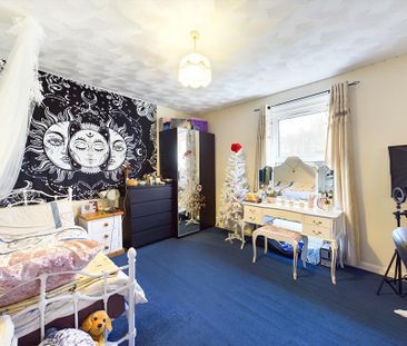 3 bedroom semi-detached house to rent - Photo 6