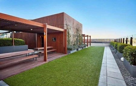 South Yarra - Photo 2