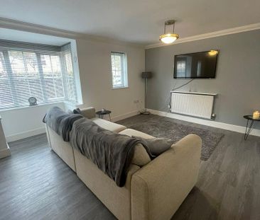 2 bedroom flat to rent - Photo 2