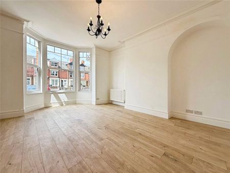 5 bedroom semi-detached house to rent - Photo 5