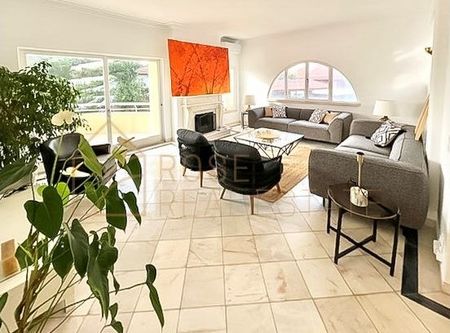 Cascais e Estoril, Lisbon - Photo 5