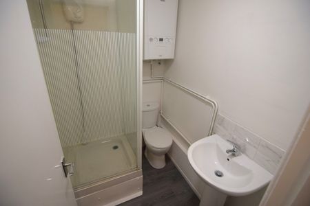 To Let 1 Bed Ground Floor Maisonette - Photo 4
