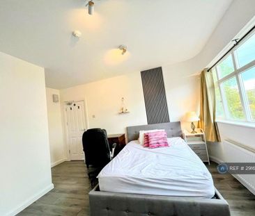 6 bedroom semi-detached house to rent - Photo 6