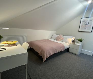 1 bedroom in a house share to rent - Photo 6