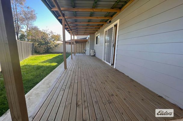 Recently Renovated House + Grannyflat - Photo 1