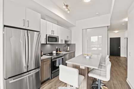 For Lease - 2007 James Street Unit# 307, Burlington, Ontario - Photo 3