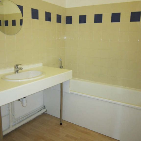 Location Appartement 3 pièces 77m² BESANCON 25000 - Photo 1