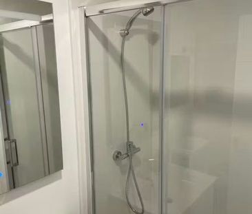 Carrer Joaquín Navarro, Valencia, Valencian Community 46017 - Photo 2