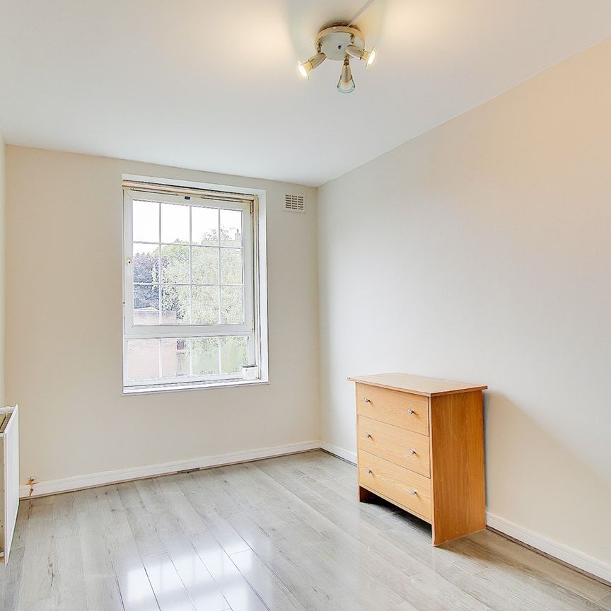 2 Bed Flat, Pilgrim House, SE1 - Photo 1
