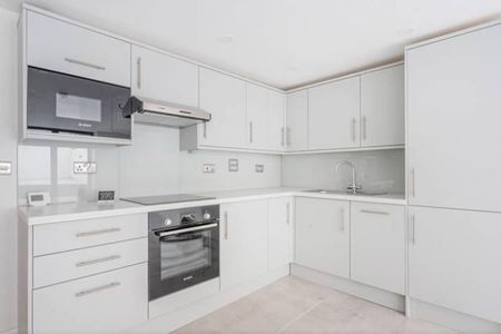 1 Bed Flat, East India Dock Road, E14 - Photo 2