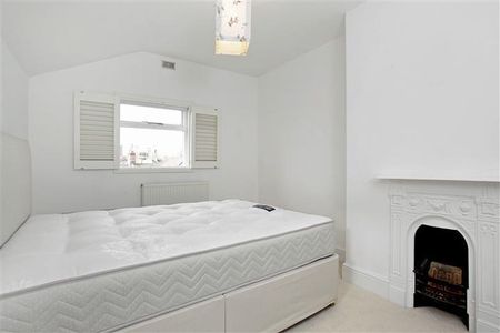 3 bedroom terraced house to rent - Photo 5