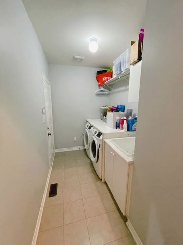 For Lease - 277 Remembrance Road, Brampton, Ontario - Photo 4