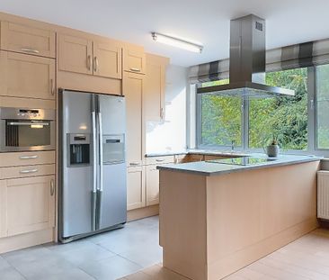 Appartement met 2 slaapkamers op toplocatie in Maaseik - Photo 2