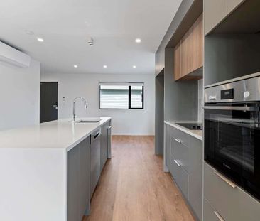 Stunning New Build Home on Claymore Street! - Photo 1