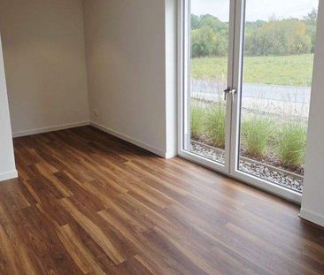 Attraktiver Neubau, Traumausstattung, große Terrasse, ruhige Lage m... - Photo 2