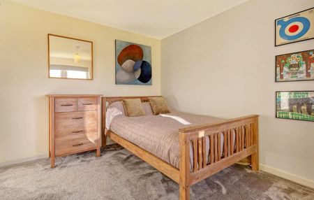 2 Bed Flat, Wager Street, E3 - Photo 4