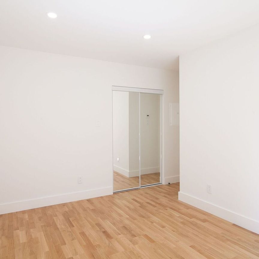 4390 Grand Boulevard - Photo 1