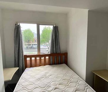 CITY CENTRAL - 1 Bedroom Apartment - Photo 3