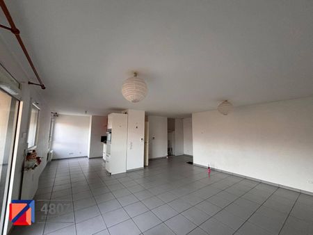 Location appartement récent 4 pièces 100.1 m² à Thyez (74300) 5 - Photo 3