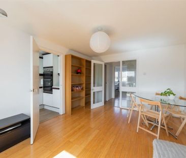 1 Bed Flat, Regent Square, E3 - Photo 2