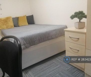 1 bedroom in a house share to rent - Photo 3