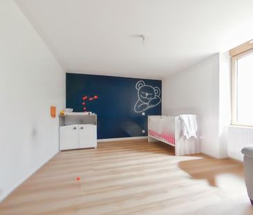 Location Maison 5 pièces 120m² MEZIERES SUR COUESNON 35140 - Photo 3