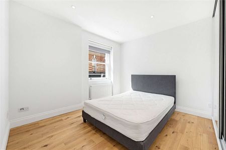 A wonderfully bright and modern one bedroom apartment in a prime location. - Photo 3