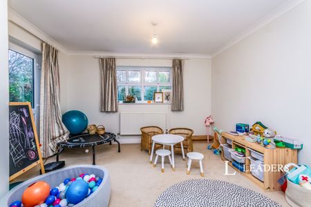 5 bedroom house to rent Hyders Forge, Long Mill Lane, Plaxtol, Sevenoaks, TN15 - Photo 4