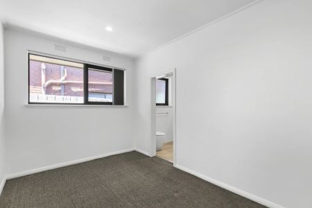 3/17-19 Middle Street, Ascot Vale. - Photo 2