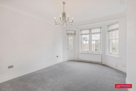 3 bedroom flat to rent - Photo 3