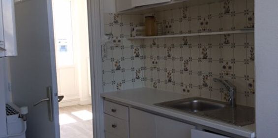 T3 – PROCHE CHÂTEAU - Photo 3