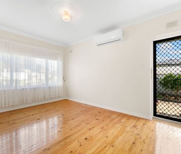 Ideally Located 2 Bedroom Unit - Photo 3