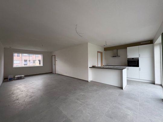 Nieuwbouwwoning met drie slaapkamers + carport - Photo 1