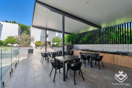 Luxurious Living in Eastpark Bulimba â $800 Per Week - Photo 4