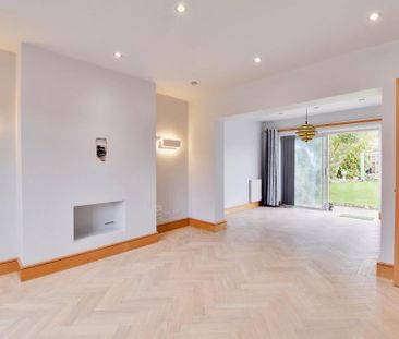 3 bedroom semi-detached house to rent - Photo 4