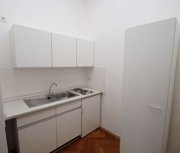 Apartment mit offener Küche, EBK, Dusche, Parkett - Photo 1
