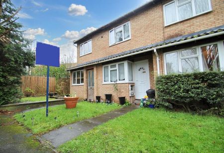 Ratcliffe Close, Uxbridge - Photo 3