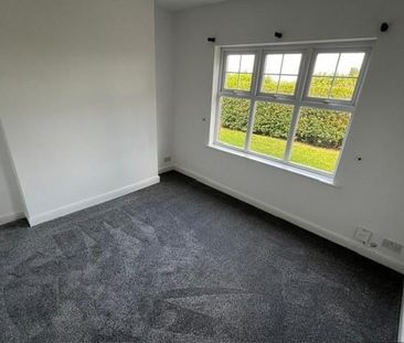 2 bedroom semi-detached house to rent - Photo 3