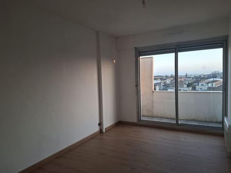 Location Appartement 2 pièces 37m² BORDEAUX 33000 - Photo 3