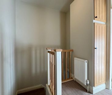 3 bedroom apartment to rent - Photo 2