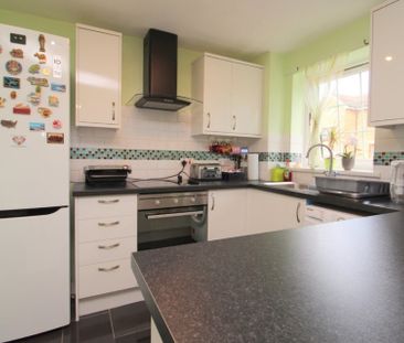 2 bedroom Flat to rent - Photo 4
