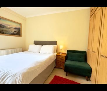 1 Bed Flat, Newbury House, W2 - Photo 2