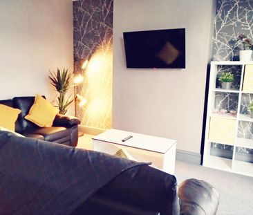 Aston View - Photo 3