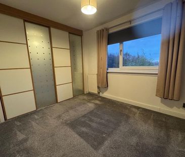 2 bedroom end of terrace house to rent - Photo 1